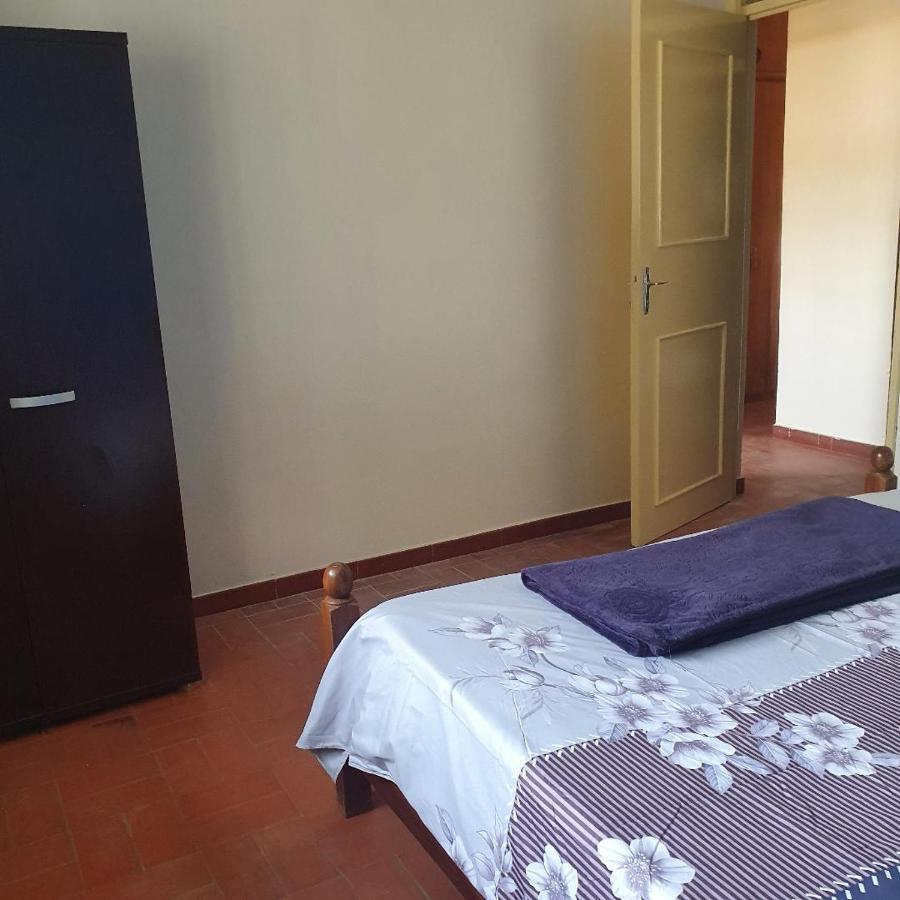 Superbe Appartement Avec Piscine, Proche Centre Ville, Restaurant, Mer Saly Esterno foto
